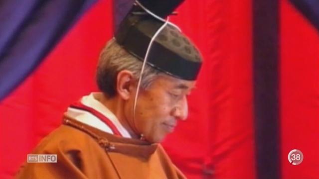 Japon: l'empereur Akihito parle à mots couverts de sa possible abdication
