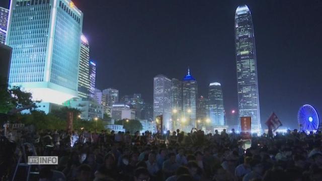 Des milliers de Hongkongais manifestent pour l'indépendance