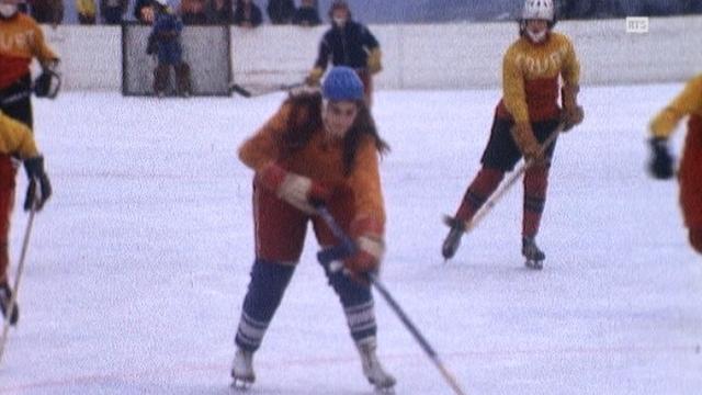 Première équipe féminine de hockey sur glace de Suisse. [RTS]