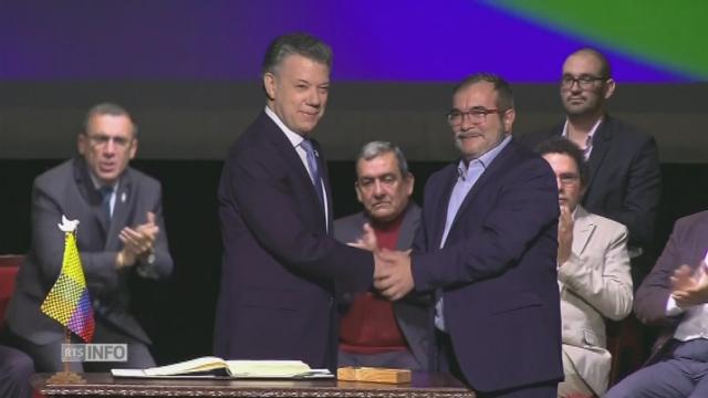 Gouvernement et FARC signent le nouvel accord de paix en Colombie