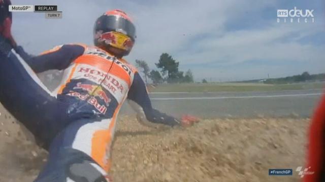 MotoGP: Marc Marquez (ESP) et Andrea Dovizioso (ITA) tombent en même temps et au même endroit!