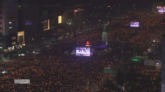 Des dizaines de milliers de manifestants à Séoul pour la démission de la présidente sud-coréenne