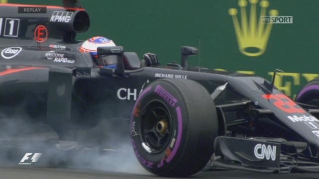 Q2. Les Sauber ne font pas parti des 16 qualifiés. Hamilton et Rosberg les plus rapides. Alonso qualifié de justesse pour la Q3. Button et Grosjean éliminés