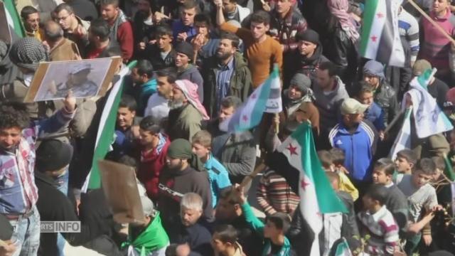 Manifestation anti-Assad dans la province syrienne d'Idlib