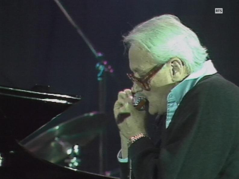 Toot Thielemans répétant avec son ami Michel Legrand.