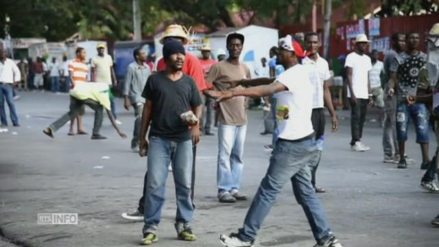 Les partisans de l'opposition manifestent en Haïti