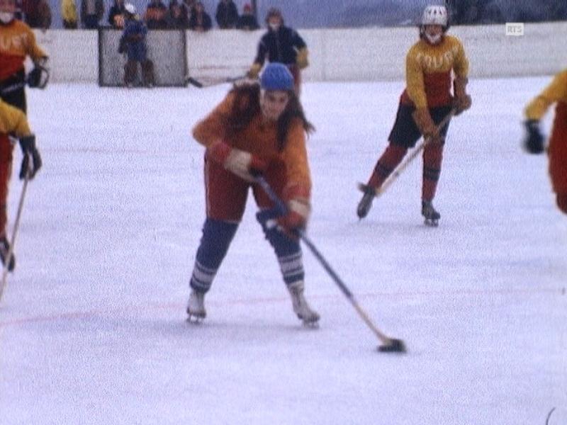 Première équipe féminine de hockey sur glace de Suisse. [RTS]