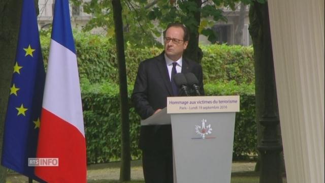 François Hollande rend hommage aux victimes du terrorisme