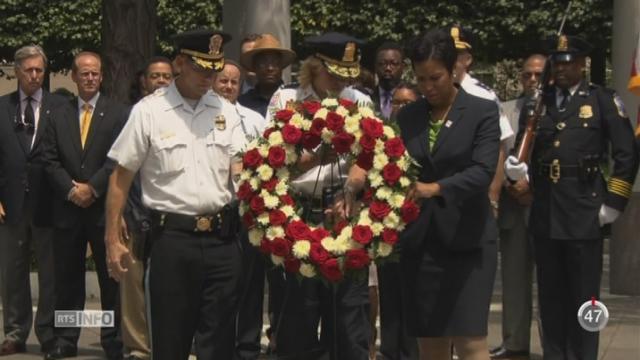 Etats-Unis: à Dallas, une cérémonie a été organisée à la mémoire des cinq policiers tués