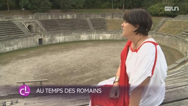 Suivez le guide: le guide nous emmène près de Martigny visiter un amphithéâtre romain