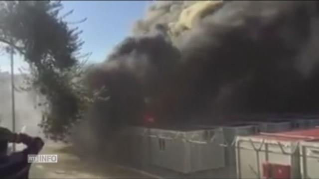 Des locaux du service d'asile à Lesbos incendiés par des migrants
