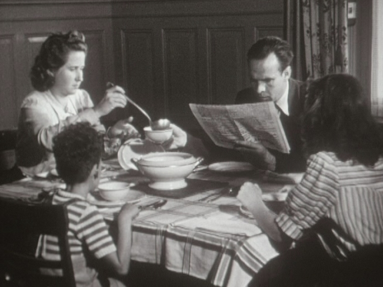 Une journée dans la vie d'une femme suisse en 1945. [RTS]