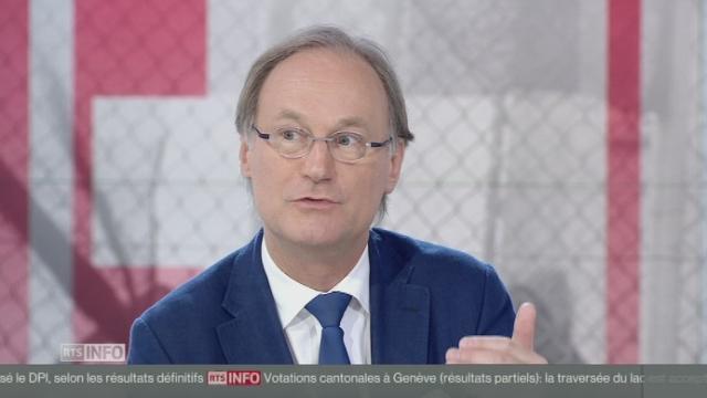 "C'est vrai que nous avons fait un peu nos divas", concède Yves Nidegger (UDC-GE) concernant la réforme de l'asile