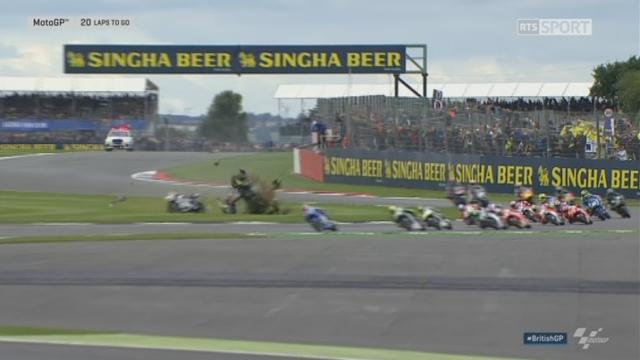 Moto GP: gros accident dès le premier virage qui oblige les officiels à arrêter la course avec le drapeau rouge