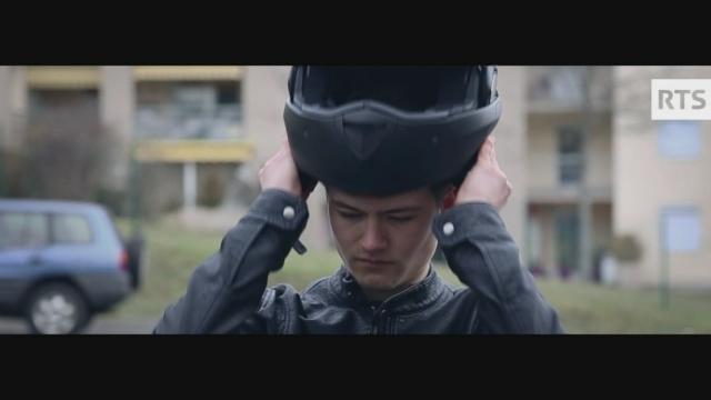 A partir de quel âge un enfant peut-il monter sur une moto? (25)