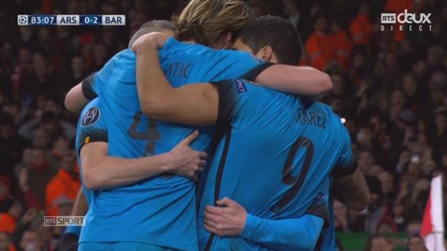 1-8, Arsenal FC – FC Barcelone (0-2) : Lionel Messi offre le but du break à son équipe sur un pénalty concédé par Mathieu Flamini
