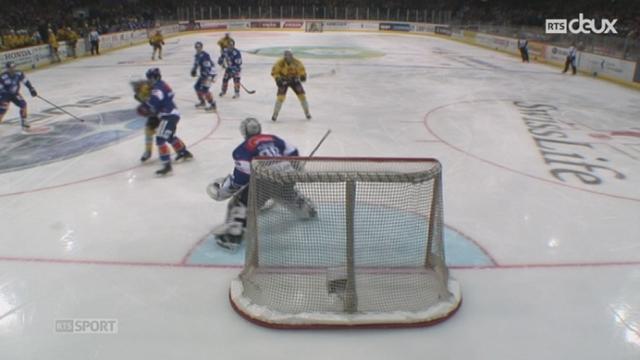 Hockey - Playoffs, Acte III des 1-4 de finales: Zurich - Berne (3 - 4 ap)