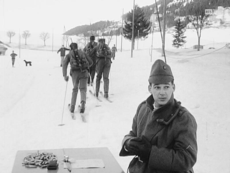 Compétition de patrouille à ski en 1969. [RTS]