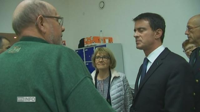 Manuel Valls rend visite aux sinistrés de Nemours