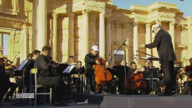 Un orchestre symphonique russe joue à Palmyre