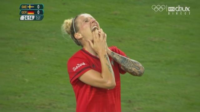 Football dames, finale. SWE - GER (0-0). 25e minute: une occasion monumentale que l’Allemagne ne parvient pas à exploiter