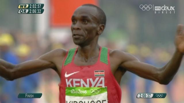 Marathon messieurs : le Kenyan Kipchoge remporte l’or en 2:08:44! Le Suisse Abraham se classe 7e!