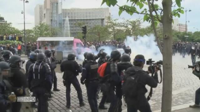 Affrontements entre police et manifestants à Paris