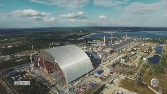 Un dôme métallique recouvre désormais le réacteur endommagé de la centrale nucléaire de Tchernobyl