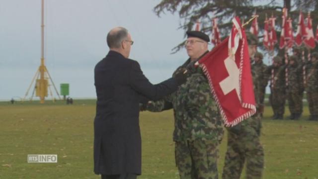 Les images de la passation de pouvoir au nouveau chef de l'armée suisse