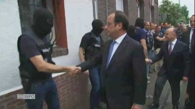 François Hollande sur les lieux de la prise d'otages