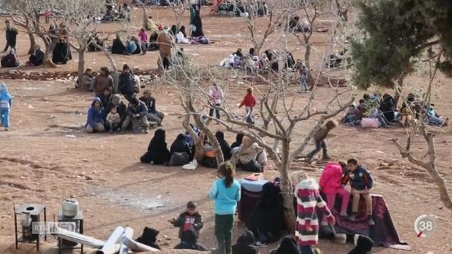 Syrie: plusieurs milliers de civils fuient les bombardements russes et l'offensive du régime sur Alep