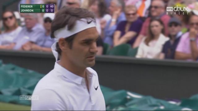 1-8 messieurs. Roger Federer (SUI-3) – Steve Johnson (USA). Débuts express de Federer, qui marque tous les points du premier jeu en 1 minute 20 secondes ! Y compris une double faute