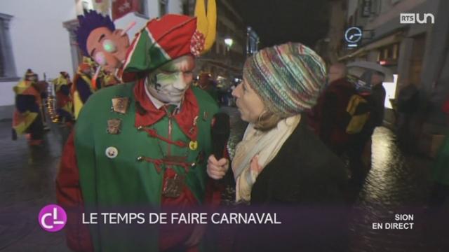 VS - FR: la folie du carnaval a débuté à Sion sous la devise "Cape et épée"