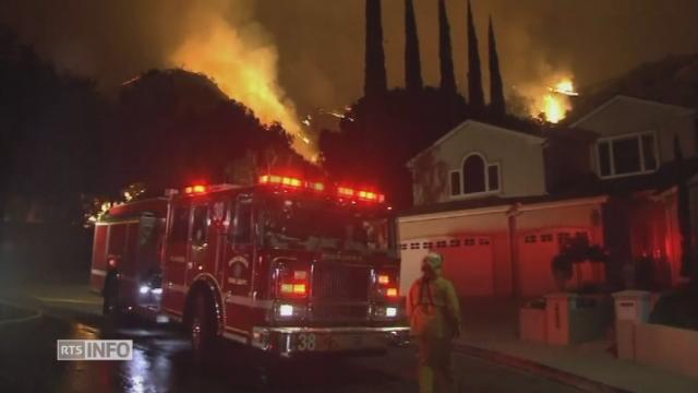 De violents incendies se sont déclarés près de Los Angeles