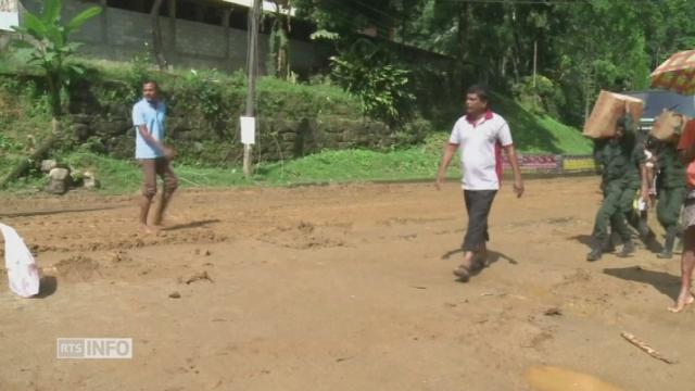 Les secours au travail au Sri Lanka après les inondations