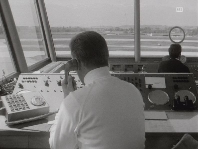 Alerte à l'aéroport de Cointrin en 1968. [RTS]