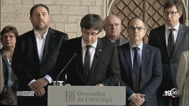 Référendum en Catalogne: la foule resserre les rangs