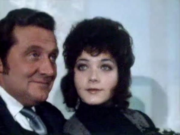 Dédicace à Lausanne de Patrick Macnee et Linda Thorson. [RTS]