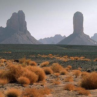 Plateau de l'Assekrem, aux confins du Hoggar, département Tamanrasset,  Algérie [CC by SA - Arche Caracalla]