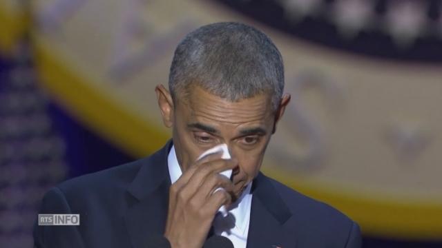En rendant hommage à sa femme, Barack Obama laisse échapper une larme