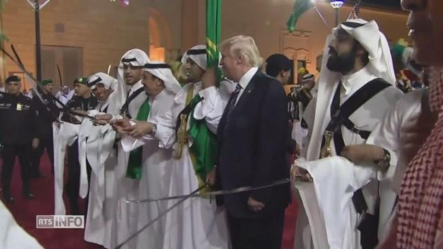 Donald Trump s'adonne à une danse saoudienne traditionnelle