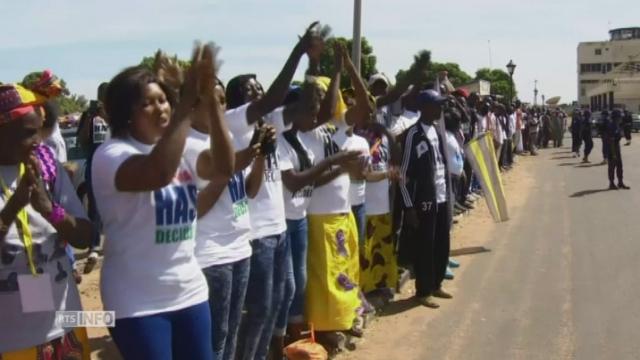 Le nouveau président de Gambie acclamé par la foule à son retour d'exil