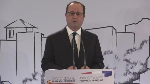 François Hollande critique la politique de Donald Trump