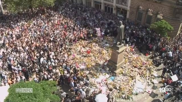 Attentat de Manchester: l’hommage silencieux des anglais