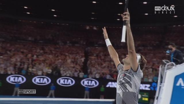 Open d'Australie, R.Federer (SUI) - R.Nadal (ESP) : 6-4, 3-6, 6-1, 3-6, 6-3: Roger Federer remporte son 18e Grand Chelem! Incroyable!