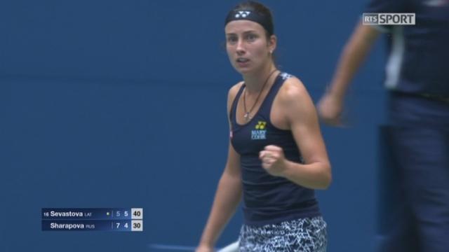 8e de finale: Sevastova (LET) - Sharapova (RUS) (7-5), (6-4)