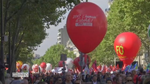 Des milliers de manifestants contre la réforme du droit du travail à Paris