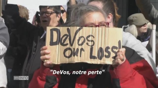 Manifestation anti-DeVos à Washington