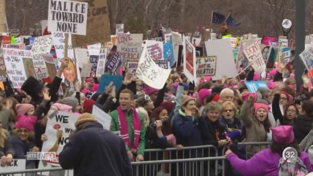 Des milliers de manifestants ont dénoncé les propos sexistes de Donald Trump