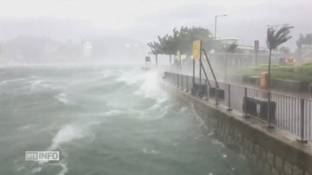 Le typhon Hato a balayé Hong Kong et Macao